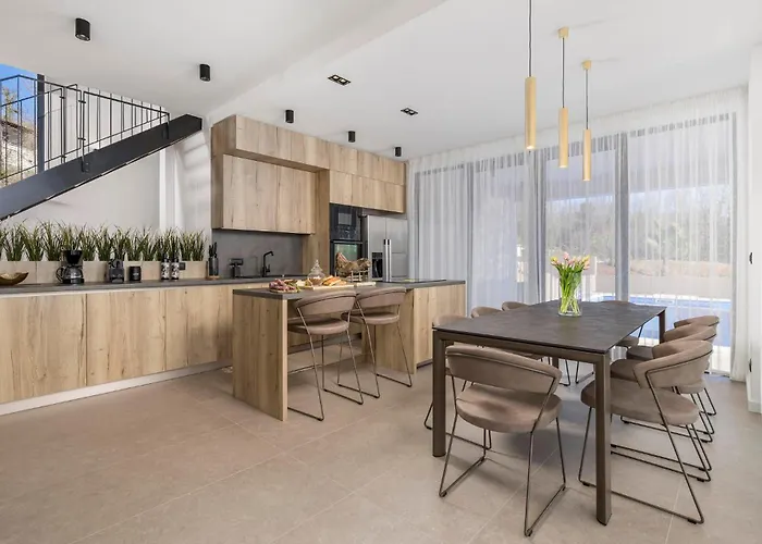 Casa Fani بيت للعطل Poljane